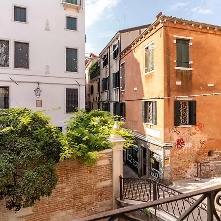 Guest house Casa Marsilli 3*