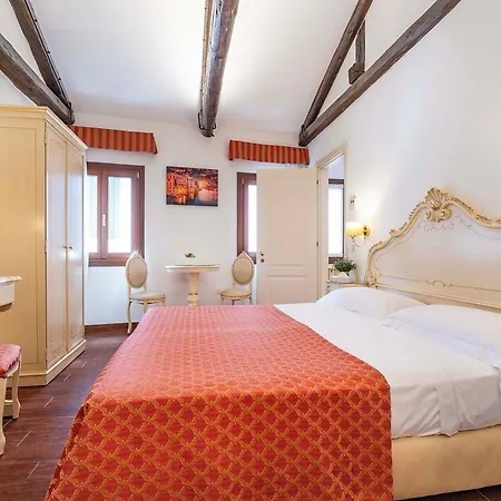 Casa Marsilli 4* البندقية